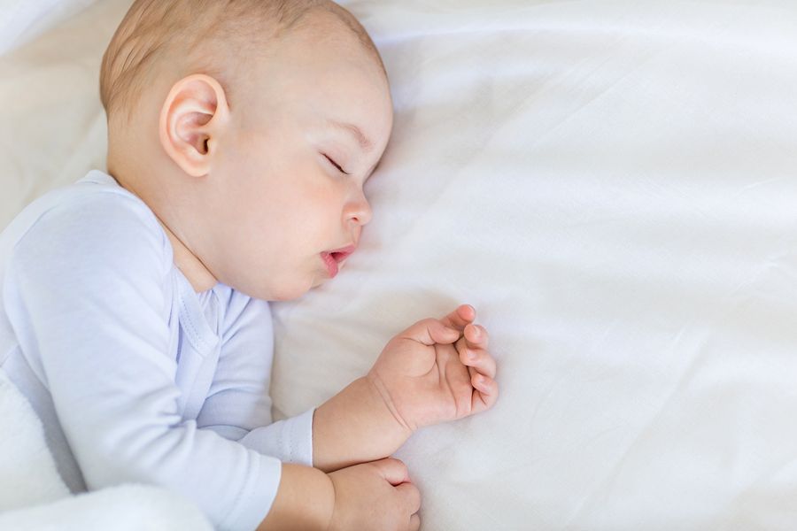 baby is aan het doorslapen