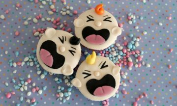 Baby cakejes voor zwangerschapsaankondingen