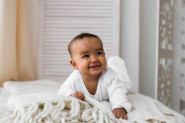 baby reageert op eigen naam