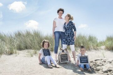 aankondiging zwangerschap van Svea en Desiree