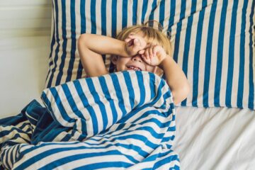 Jongetje wordt droog wakker na gebruik plaswekker