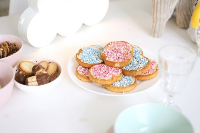 Beschuit met muisjes kraamweek