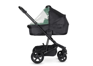 Een regenhoes voor de kinderwagen, accessoires voor de kinderwagen