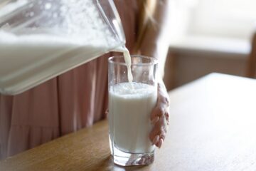 Zwangere vrouw heeft melk als food craving