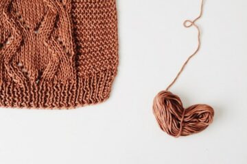 Babykleertjes breien tijdens je zwangerschapsverlof