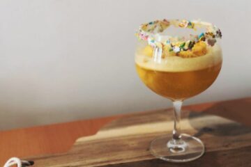 Mimosa floating mocktail