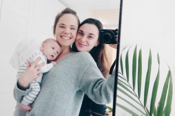 Scarlet en Joyce met Hunter selfie