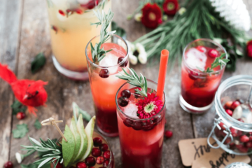 Inspiratie voor babyshowerideeën: verschillende mocktails op een babyshower