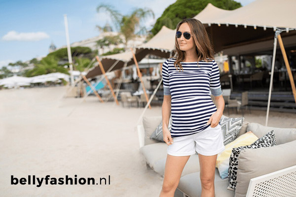 vrouw draagt kleding zwangerschap van Bellyfashion