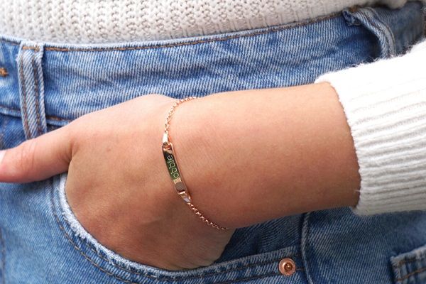 Armbandje met naam