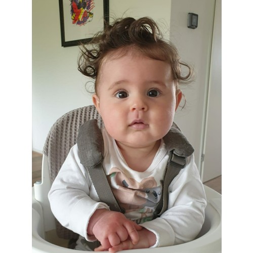 Zoon van Rachelle heeft een flinke krullenbol
