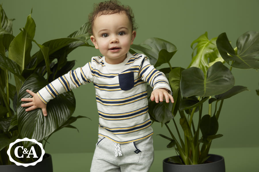 baby in stoere kleding van C&A