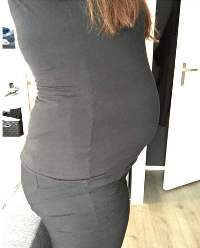 35 weken zwanger buikfoto