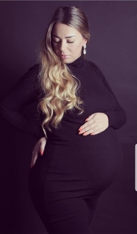 36 weken zwanger buik foto