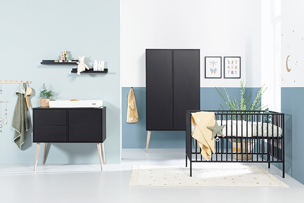 Babykamer antraciet met blauw