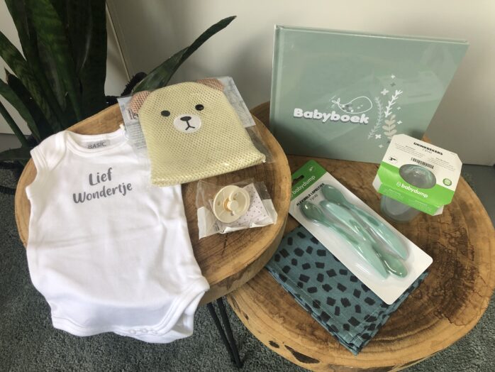 Inhoud van de Babydump box