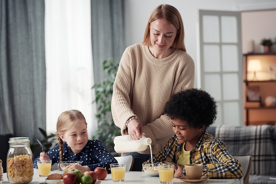 Vrouw is pleegouder geworden van twee kinderen