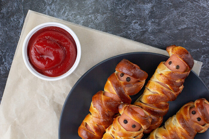 Babys im Teigmantel als Babyparty-Essen.